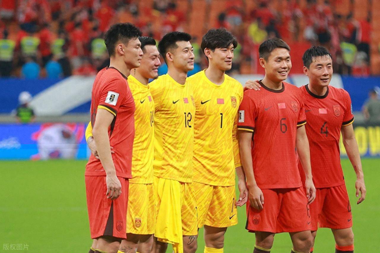 位列小组第, 认为, text