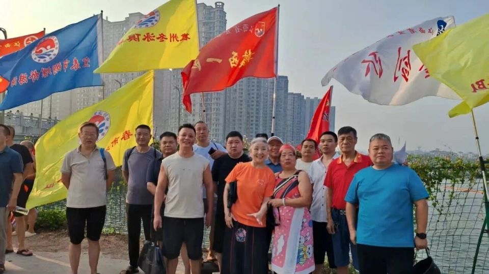 现场气氛瞬, 启动仪式在